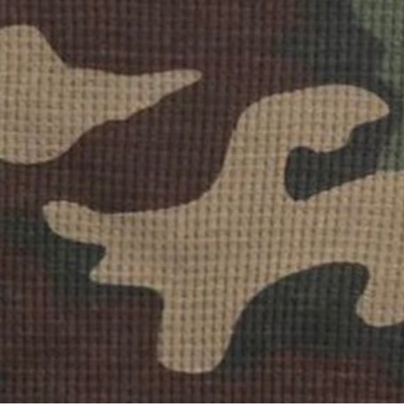 Levis® Boys Print Thermal Top & Joggers Set.  SIZE 12 Months - Picture 2 of 2